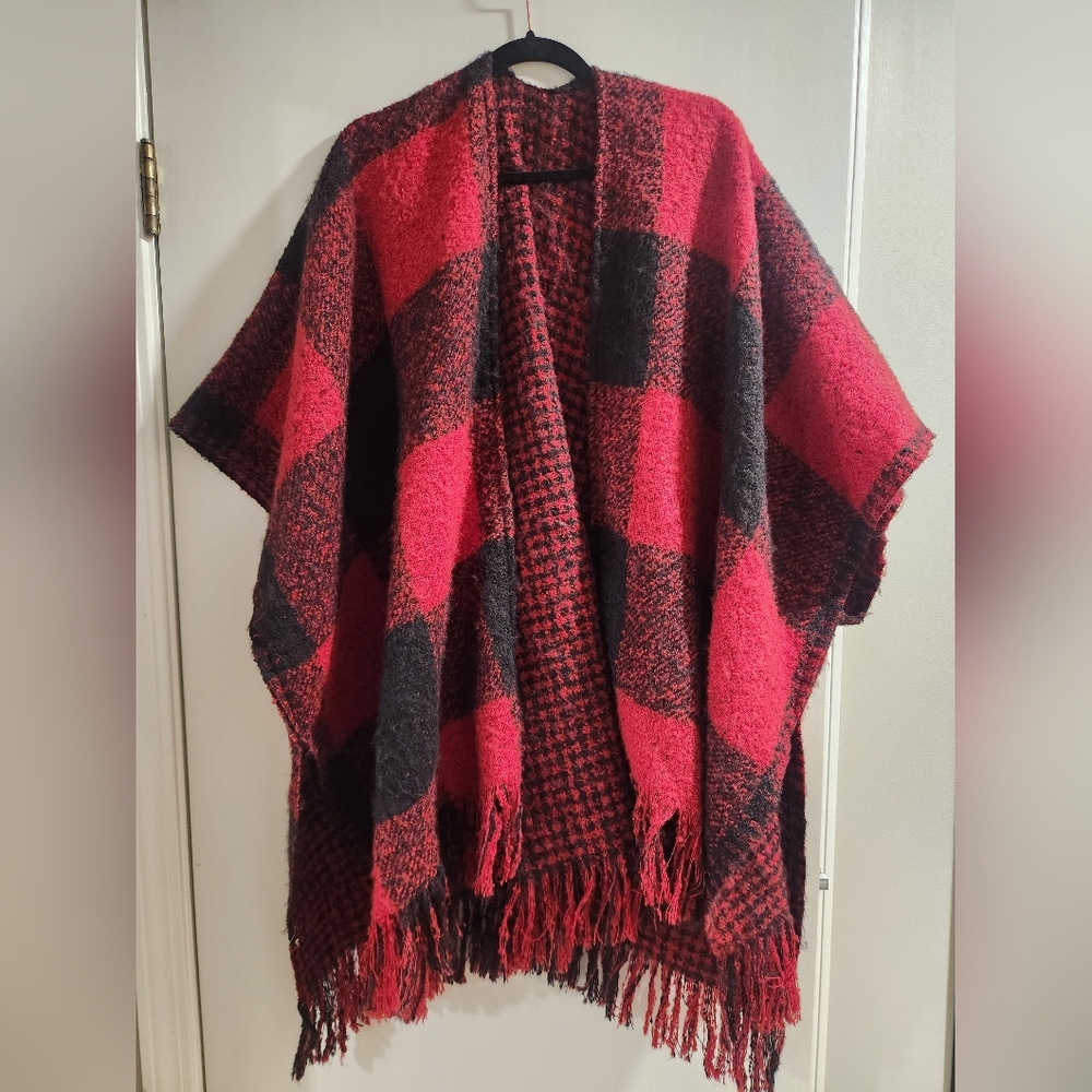 NWOT Red and Black Plaid Poncho